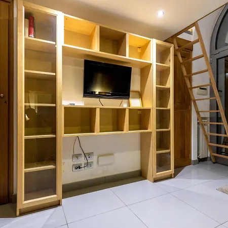 Sv Urban Apartment Rome