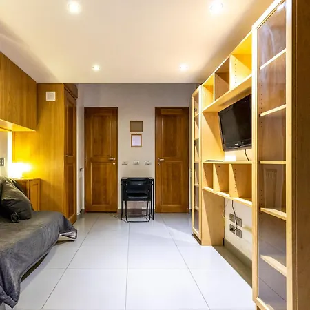 Sv Urban Apartment